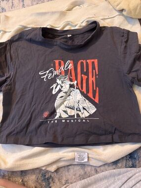 Female Rage The Musical cropped Graphic Tee - Charcoal